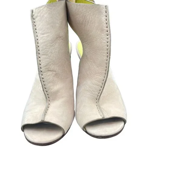 Coach Saratoga Open Toe Bootie Womens 7.5 B Beige Leather STYLE Q4463 A6469 - Picture 3 of 9